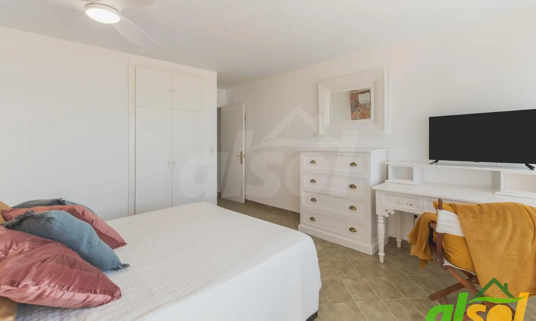 Apartment Urbanizacion Las Redes, Apartamento En Primera Linea De Playa Con Vistas Al Mar By Also A08- 00129 El Puerto de Santa Maria