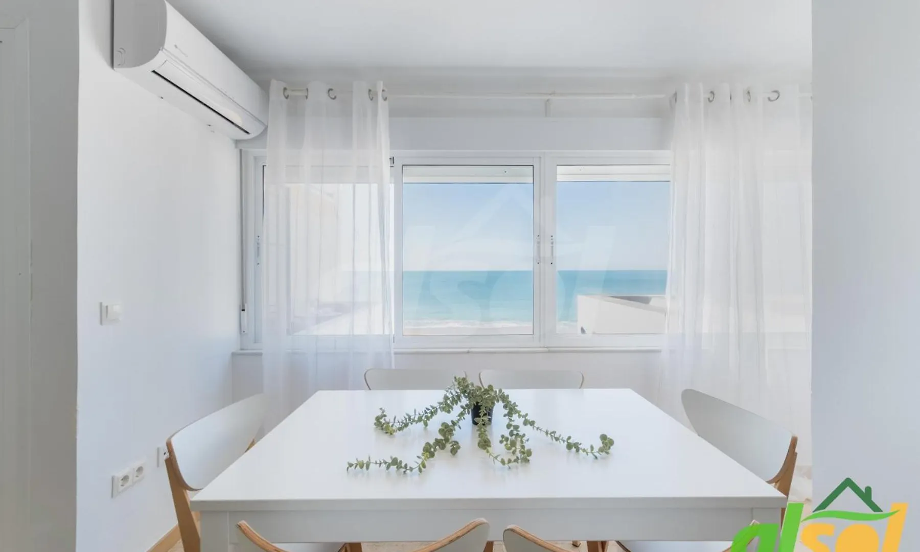 Apartment Urbanizacion Las Redes, Apartamento En Primera Linea De Playa Con Vistas Al Mar By Also A08- 00129 El Puerto de Santa Maria Spain